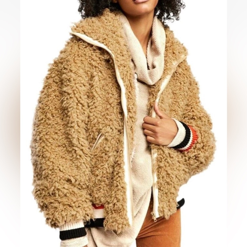 FREE PEOPLE High In The Sky Faux Fur Bomber Teddy Zip Front Jacket size XS